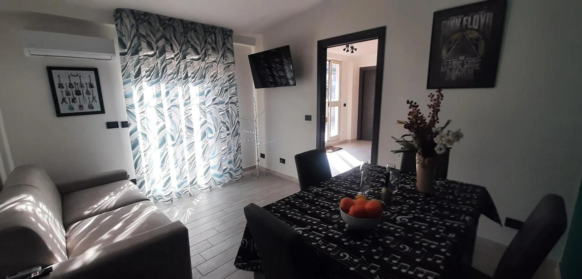 Holiday home The Home Of Music Rock Catania